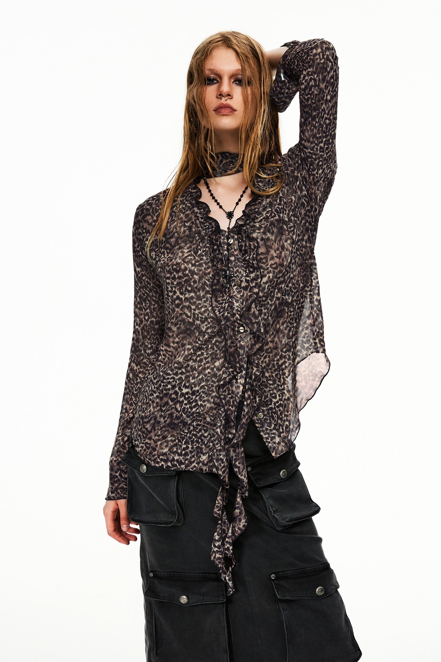 V-neck chiffon long-sleeved shirt