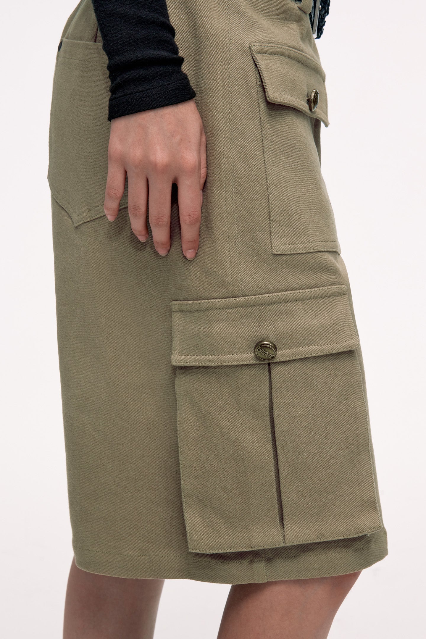 Three-Dimensional Pocket Cargo Shorts